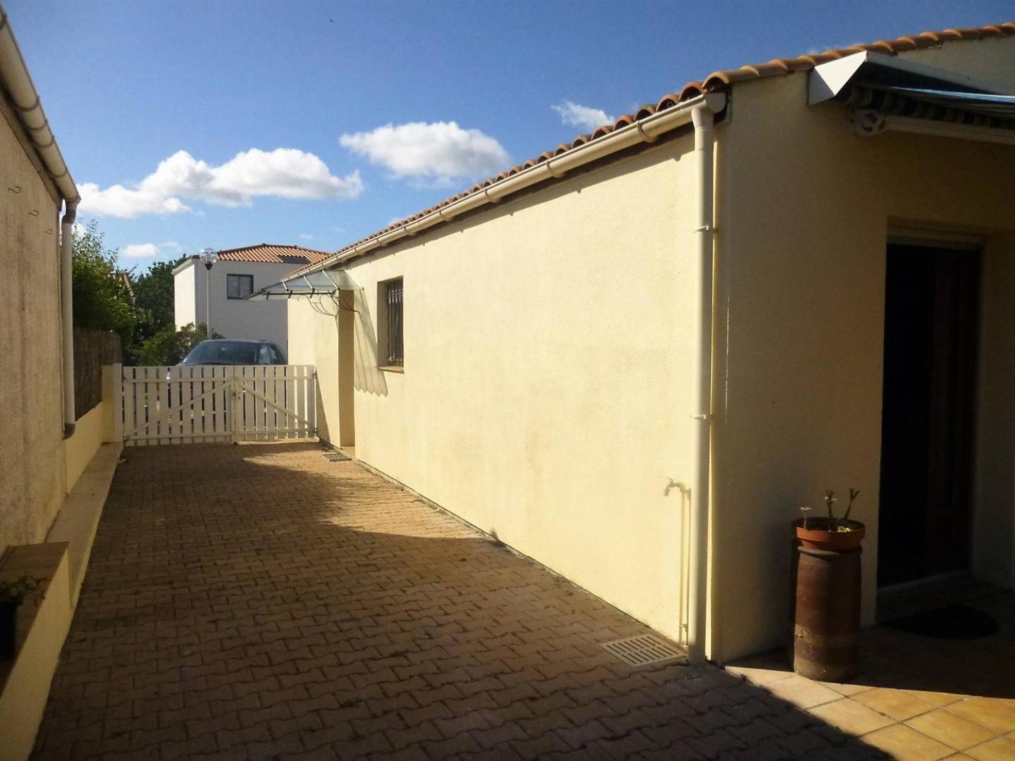 Royan - Maison De Plain-Pied Avec Jardin Clos - Quartier Residentiel Exterior foto